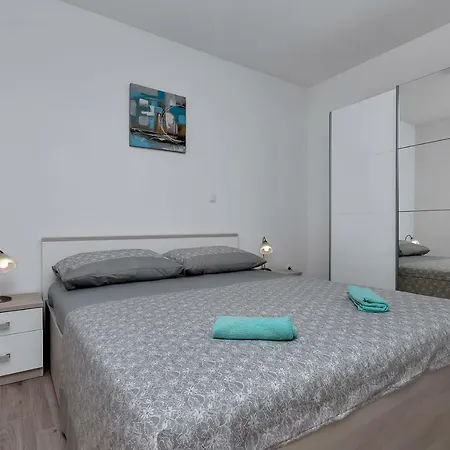 Dionysius Apartman *