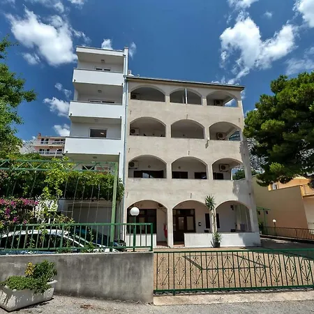 Daire Dionysius Makarska