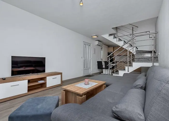 Dionysius Apartment *